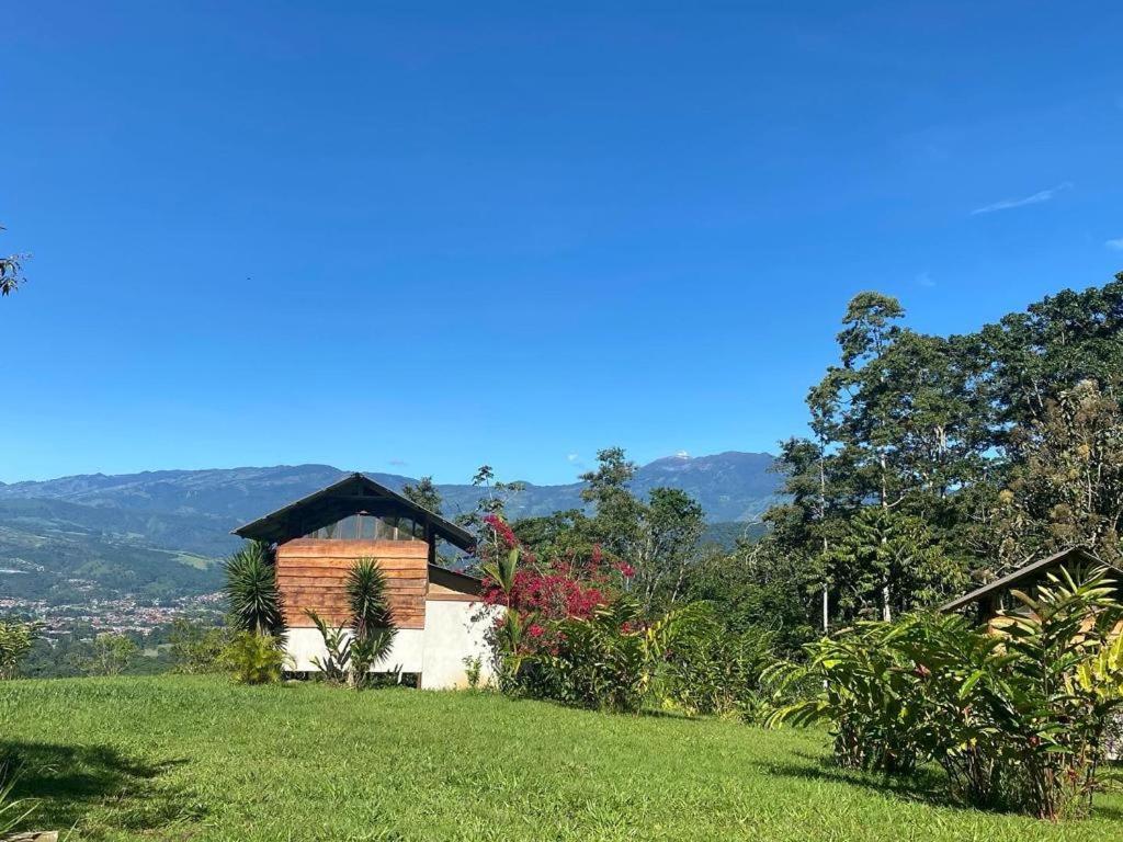 Отель Hacienda Monteclaro Турриальба Экстерьер фото